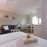 Apartament Appartementhaus 5 - Urlaub Zwischen & Bodden *