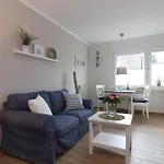 Appartementhaus 5 - Urlaub Zwischen & Bodden * Zingst