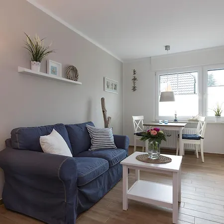 Appartementhaus 5 - Urlaub Zwischen & Bodden * Zingst